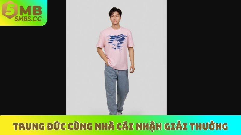 Trung Đức cùng nhà cái nhận giải thưởng